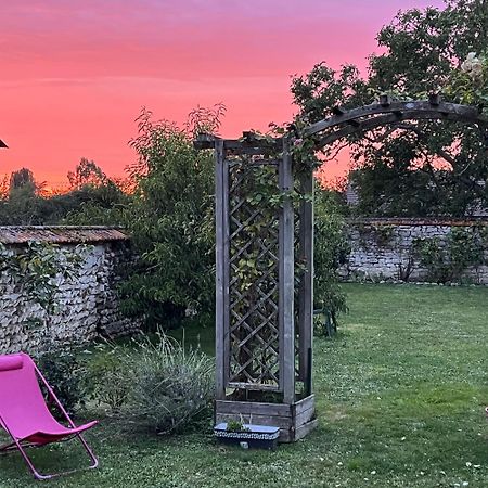 Bed and Breakfast Le Clos Des Vignes Notre-Dame-de-l'Isle Exteriér fotografie